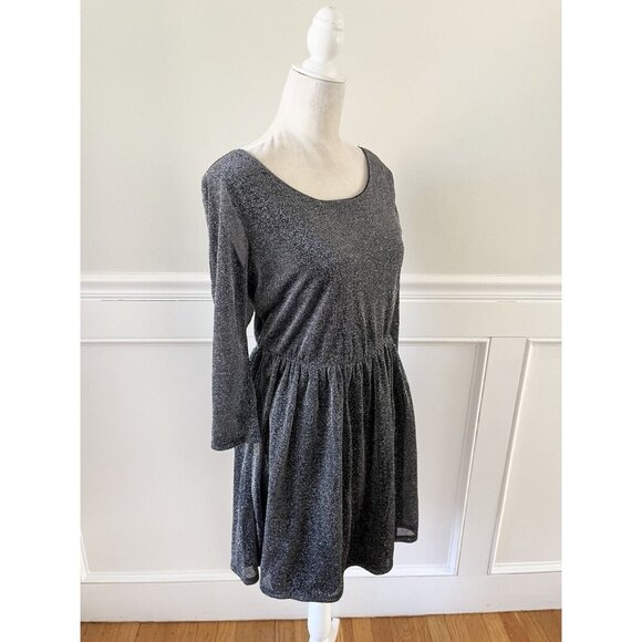 Forever 21 Plus Size Silver Metallic Strappy Back Dress Size XL - Picture 2 of 4